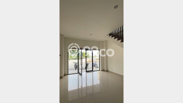 Unit Ruko Dijual di Tangerang LT 40m2 & LB 81m2 Unit Ruko Dijual di Tangerang LT 40m2 & LB 81m2