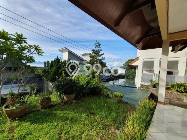 HOT LISTING! Rumah Siap Huni di Dago, Bandung, LT 400m2m² LB 310m2m² HOT LISTING! Rumah Siap Huni di Dago, Bandung, LT 400m2m² LB 310m2m²
