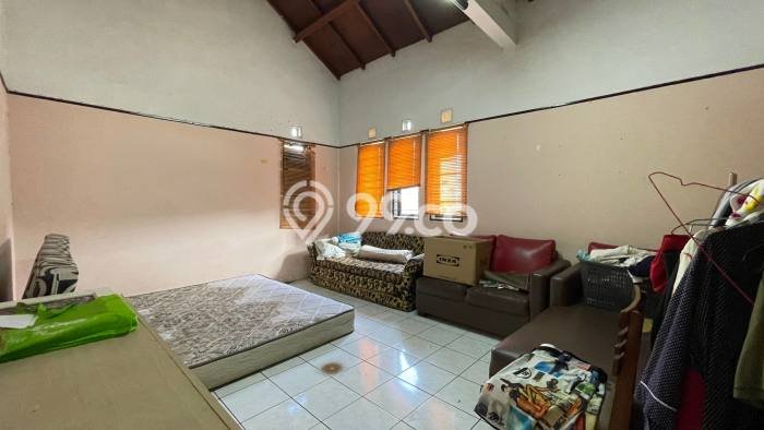 Rumah Nyaman di Cicendo, Bandung, Luas 913m2m² LB 400m2m² Rumah Nyaman di Cicendo, Bandung, Luas 913m2m² LB 400m2m²