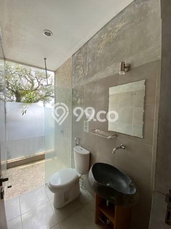Vila Kawasan Sariwangi, Area 233m2m², Lingkungan Asri Vila Kawasan Sariwangi, Area 233m2m², Lingkungan Asri