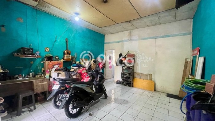 Area Ramai! Ruko Dijual di Cimahi Tengah untuk Bisnis Luas Bangunan 63m2 Area Ramai! Ruko Dijual di Cimahi Tengah untuk Bisnis Luas Bangunan 63m2
