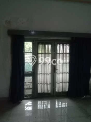 Lokasi strategis! Rumah siap pakai dikontrakkan di Batununggal LB 317m2 Lokasi strategis! Rumah siap pakai dikontrakkan di Batununggal LB 317m2