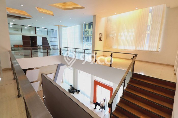 Untuk Disewa Kantor di BKR Bandung LT 320m2, LB 370m2 Untuk Disewa Kantor di BKR Bandung LT 320m2, LB 370m2