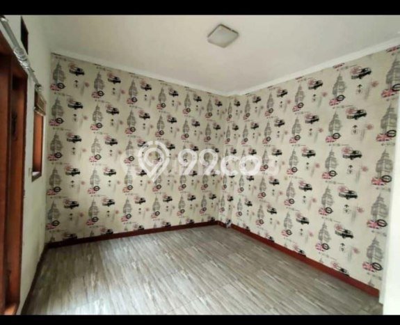 Rumah di , 5 KT, Dekat Fasilitas Umum, Luas 232m2m² Bangunan 285m2m² Rumah di , 5 KT, Dekat Fasilitas Umum, Luas 232m2m² Bangunan 285m2m²
