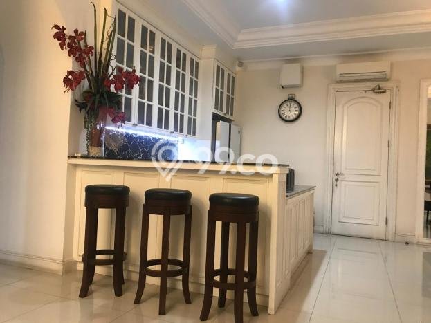 Rumah Mewah LB 325m2 Siap Huni Desain Elegan di Alam Sutera, Tangerang Rumah Mewah LB 325m2 Siap Huni Desain Elegan di Alam Sutera, Tangerang