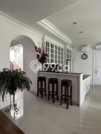 Rumah Mewah LB 325m2 Siap Huni Desain Elegan di Alam Sutera, Tangerang Rumah Mewah LB 325m2 Siap Huni Desain Elegan di Alam Sutera, Tangerang