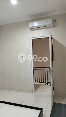 Disewakan! Rumah 2 Kamar Tidur &
2 Kamar Mandi di Gading Serpong, Tangerang Disewakan! Rumah 2 Kamar Tidur &
2 Kamar Mandi di Gading Serpong, Tangerang