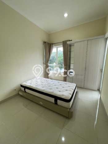 Disewakan! Rumah 3 Kamar Tidur &
3 Kamar Mandi di Gading Serpong, Tangerang Disewakan! Rumah 3 Kamar Tidur &
3 Kamar Mandi di Gading Serpong, Tangerang