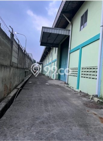 PELUANG EMAS! Gudang Kawasan Cikarang, Luas 8300m², Pusat Komersial PELUANG EMAS! Gudang Kawasan Cikarang, Luas 8300m², Pusat Komersial