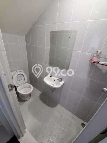 Disewakan! Rumah 3 Kamar Tidur &
2 Kamar Mandi di Gading Serpong, Tangerang Disewakan! Rumah 3 Kamar Tidur &
2 Kamar Mandi di Gading Serpong, Tangerang
