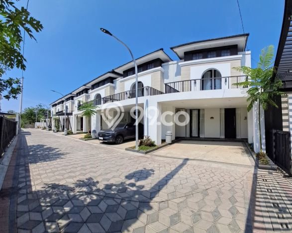 Hunian Cantik Modern Lb 72m2 di Tembalang, Semarang Hunian Cantik Modern Lb 72m2 di Tembalang, Semarang