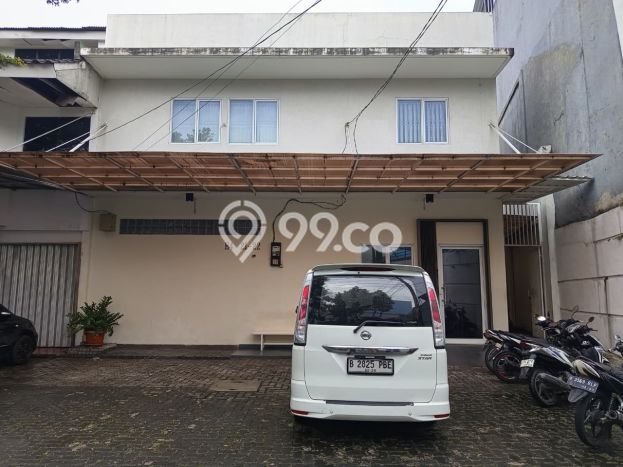 Ruko Dijual di Jakarta Barat LT 163m2 & LB 350m2 Lokasi Terbaik! Ruko Dijual di Jakarta Barat LT 163m2 & LB 350m2 Lokasi Terbaik!