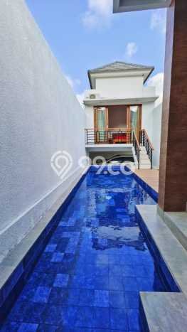 UNIT SPESIAL! Rumah di Goa Gong, 2 KM, Akses Pusat Kota, Luas 135m² Bangunan 154m² UNIT SPESIAL! Rumah di Goa Gong, 2 KM, Akses Pusat Kota, Luas 135m² Bangunan 154m²