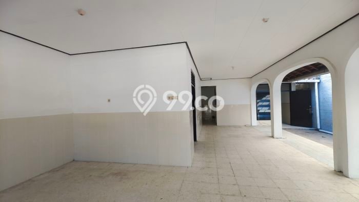 HUNIAN PREMIUM! Rumah kawasan Denpasar Selatan, 5 KT, Kawasan Prospektif, Luas 300m² LB 300m² HUNIAN PREMIUM! Rumah kawasan Denpasar Selatan, 5 KT, Kawasan Prospektif, Luas 300m² LB 300m²