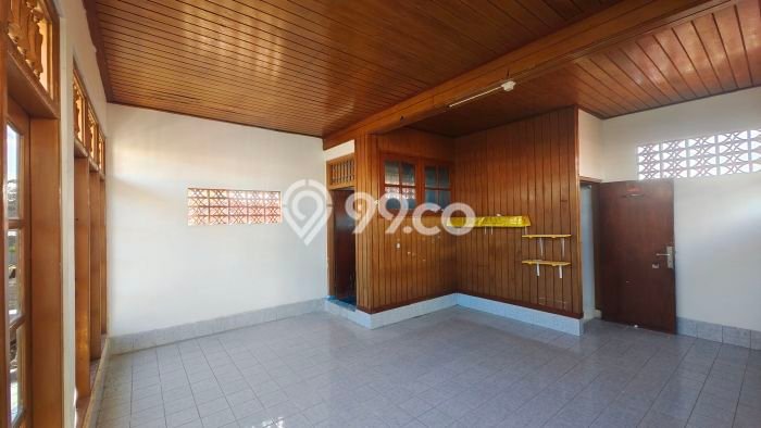 HUNIAN PREMIUM! Rumah kawasan Denpasar Selatan, 5 KT, Kawasan Prospektif, Luas 300m² LB 300m² HUNIAN PREMIUM! Rumah kawasan Denpasar Selatan, 5 KT, Kawasan Prospektif, Luas 300m² LB 300m²