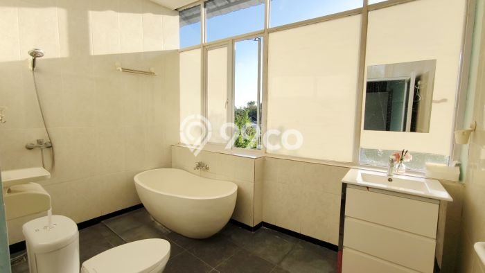 Properti Berkualitas! Vila Kawasan , Ukuran 111m2m², Area Asri dan aman Properti Berkualitas! Vila Kawasan , Ukuran 111m2m², Area Asri dan aman
