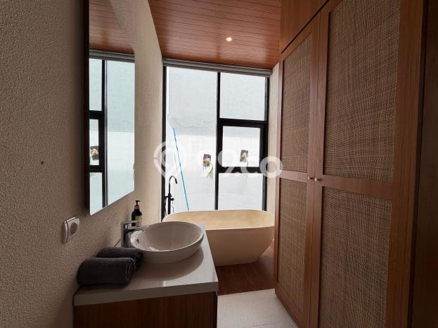 DIJUAL! Vila Kawasan , Luas 100m2m², Posisi Premium DIJUAL! Vila Kawasan , Luas 100m2m², Posisi Premium