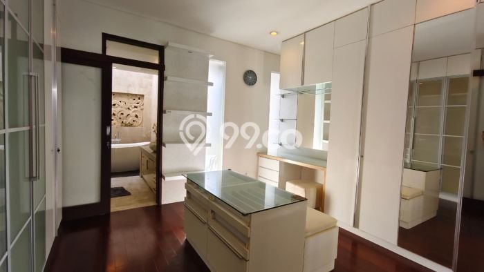 Kesempatan Langka! Vila Kawasan , Luas 185m2m², Posisi Strategis akses ke beragam fasilitas Kesempatan Langka! Vila Kawasan , Luas 185m2m², Posisi Strategis akses ke beragam fasilitas