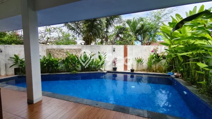 Vila Strategis Kawasan , Luas 185m2m², Lingkungan Tenang dan aman Vila Strategis Kawasan , Luas 185m2m², Lingkungan Tenang dan aman