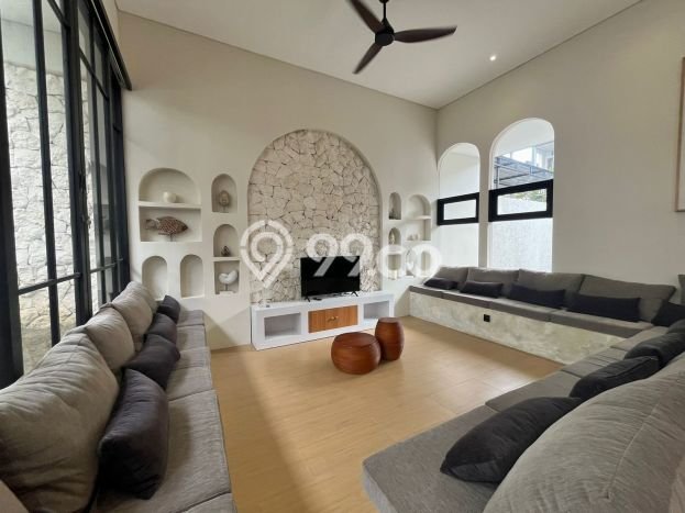 Vila di , Ukuran 240m2m², Ideal untuk beragam kebutuhan Vila di , Ukuran 240m2m², Ideal untuk beragam kebutuhan