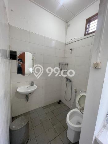 Ruko Disewakan di Arcamanik, Luas 165m², Lingkungan Bisnis Ruko Disewakan di Arcamanik, Luas 165m², Lingkungan Bisnis