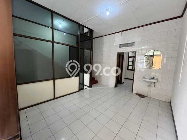Ruko Disewa di Bandung dengan LB 336m2 Area Komersial Ramai Ruko Disewa di Bandung dengan LB 336m2 Area Komersial Ramai
