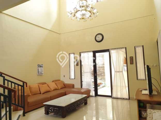 PILIHAN TEPAT! Rumah kawasan Parongpong, 7 KT, Dekat Sekolah, LT 300m2m² Bangunan 350m2m² PILIHAN TEPAT! Rumah kawasan Parongpong, 7 KT, Dekat Sekolah, LT 300m2m² Bangunan 350m2m²