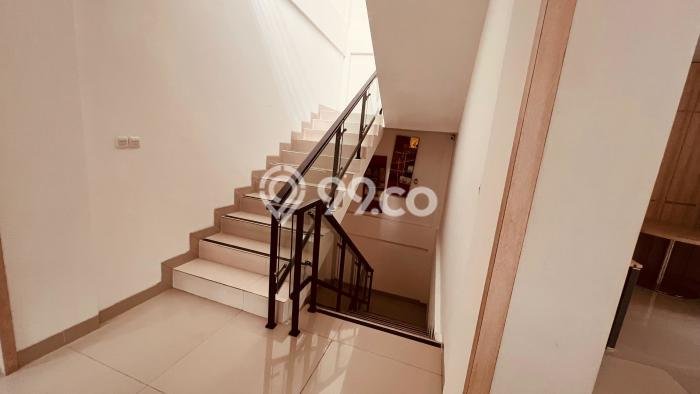 Untuk Dijual! Kantor di Kav DKI Jakarta Barat LT 331m2 / LB 491m2 Kawasan Strategis Untuk Dijual! Kantor di Kav DKI Jakarta Barat LT 331m2 / LB 491m2 Kawasan Strategis