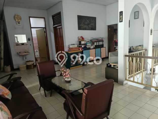 For Sale! Luxury House LT 226m2 Desain Elegan di Kav DKI For Sale! Luxury House LT 226m2 Desain Elegan di Kav DKI