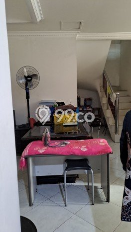 Rumah Elit LB 150m2 Siap Huni Desain Elegan di Kav DKI, Jakarta Barat Rumah Elit LB 150m2 Siap Huni Desain Elegan di Kav DKI, Jakarta Barat