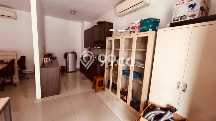 Untuk Dijual! Kantor di Kav DKI Jakarta Barat LT 331m2 / LB 491m2 Kawasan Strategis Untuk Dijual! Kantor di Kav DKI Jakarta Barat LT 331m2 / LB 491m2 Kawasan Strategis