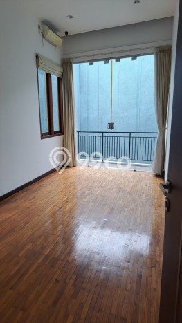 For Sale! Premium House LT 400m2 Desain Elegan di mekar wangi For Sale! Premium House LT 400m2 Desain Elegan di mekar wangi