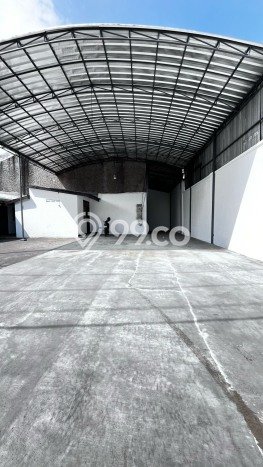 Dijual! Gudang di Kopo Bandung LT 2216m2 / LB 1400m2 Kawasan Strategis Dijual! Gudang di Kopo Bandung LT 2216m2 / LB 1400m2 Kawasan Strategis