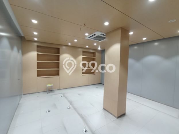 Disewakan Ruko komersial di Gambir luas bangunan 600m2 Disewakan Ruko komersial di Gambir luas bangunan 600m2