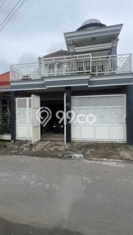Dijual Cepat Rumah Bagus Siap Huni LB 200m2 di Benowo, Surabaya Dijual Cepat Rumah Bagus Siap Huni LB 200m2 di Benowo, Surabaya