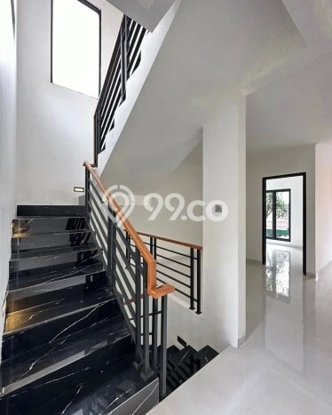 Rumah Kalibata Selatan Dijual. Akses 2 Mobil, Bebas Banjir New Rumah Kalibata Selatan Dijual. Akses 2 Mobil, Bebas Banjir New