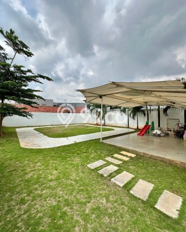 Rumah Lebak Bulus Dijual. Tanah Luas, Komplek Bebas Banjir. Nego Rumah Lebak Bulus Dijual. Tanah Luas, Komplek Bebas Banjir. Nego