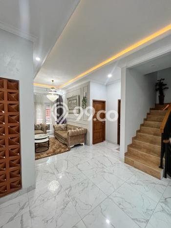 Rumah Jagakarsa Dijual. Ada Private Pool, Akses Jalan Besar. Nego Rumah Jagakarsa Dijual. Ada Private Pool, Akses Jalan Besar. Nego