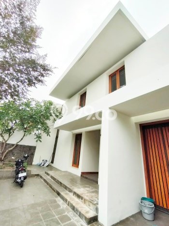 Super Nego Rumah Lebak Bulus Dijual. Komplek Strategis, Dkt Mrt Super Nego Rumah Lebak Bulus Dijual. Komplek Strategis, Dkt Mrt