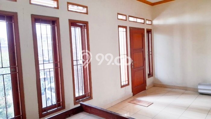Jalan 2 Mobil, Bebas Banjir. Rumah Dijual Kalibata Selatan. Nego Jalan 2 Mobil, Bebas Banjir. Rumah Dijual Kalibata Selatan. Nego