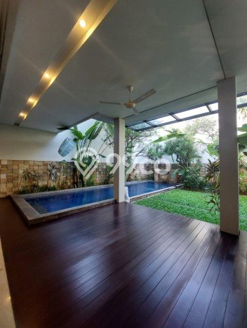 Rumah Dijual Kemang. Unit Baru, Private Poo. Lingkungan Tenang Rumah Dijual Kemang. Unit Baru, Private Poo. Lingkungan Tenang