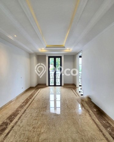 Rumah Dijual Cipete. Unit Baru, Mewah, Pool. Jalan Besar Rumah Dijual Cipete. Unit Baru, Mewah, Pool. Jalan Besar