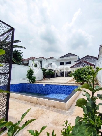 Super Nego, Luas, Ada Lap Basket, Pool. Rumah Dijual Jagakarsa Super Nego, Luas, Ada Lap Basket, Pool. Rumah Dijual Jagakarsa
