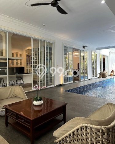 Rumah Dijual Senopati Area, Kebayoran Baru. Mewah, Terawat. Nego Rumah Dijual Senopati Area, Kebayoran Baru. Mewah, Terawat. Nego