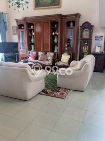 Rumah Dijual Jagakarsa, Jalan Utama Raya. Luas, Strategis Nego Rumah Dijual Jagakarsa, Jalan Utama Raya. Luas, Strategis Nego