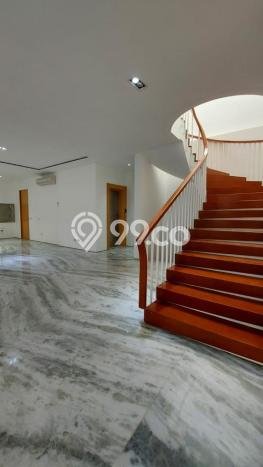 Ready to Use! Premium House LT 264m2 Desain Elegan di Pondok Indah Ready to Use! Premium House LT 264m2 Desain Elegan di Pondok Indah