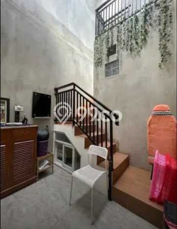 Rumah Elit Modern Siap Huni di Meruya Jakarta Barat Rumah Elit Modern Siap Huni di Meruya Jakarta Barat