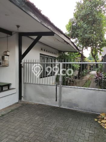 Rumah Elit Modern Tanpa Renovasi di Slipi Jakarta Barat Rumah Elit Modern Tanpa Renovasi di Slipi Jakarta Barat