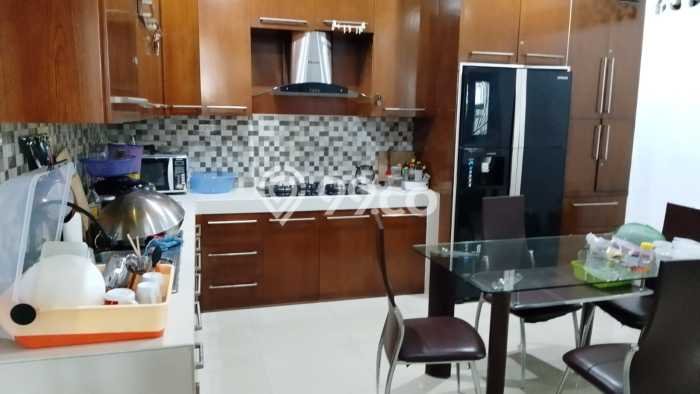 Rumah Elit LB 173m2 Siap Huni Desain Elegan di Duta Garden, Tangerang Rumah Elit LB 173m2 Siap Huni Desain Elegan di Duta Garden, Tangerang
