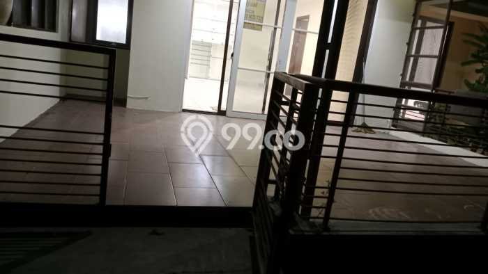 Siap Huni Rumah Mewah 4 Kamar di BSD Dekat ke Mana Pun Siap Huni Rumah Mewah 4 Kamar di BSD Dekat ke Mana Pun